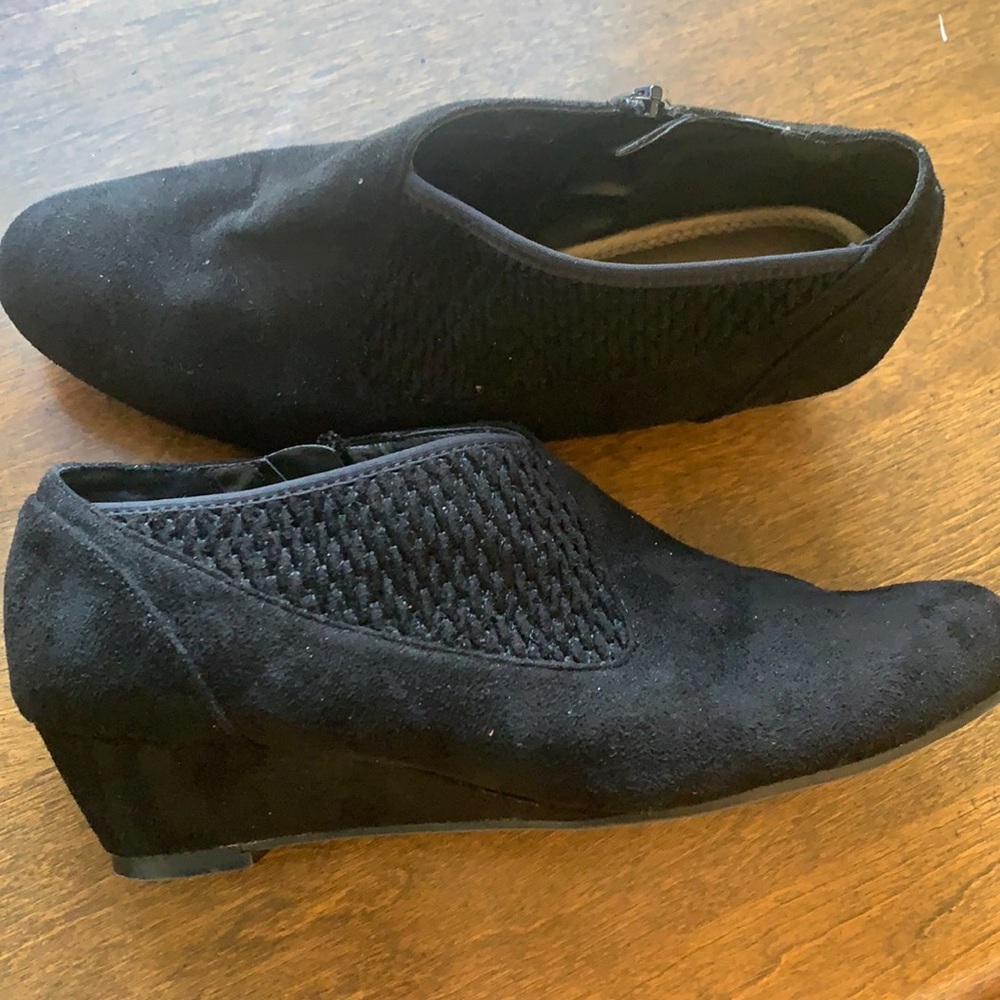Impo Black Suede Wedge Ankle Boot  Sz 8